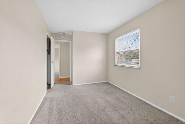 5882 Starcrest Drive, Galloway, OH 43119