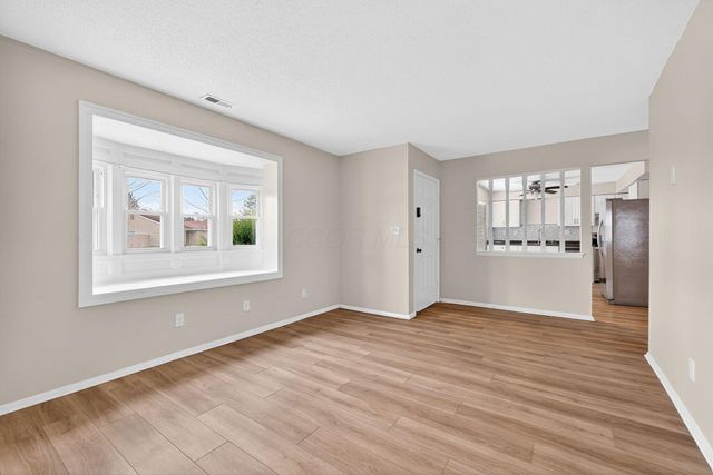 5882 Starcrest Drive, Galloway, OH 43119