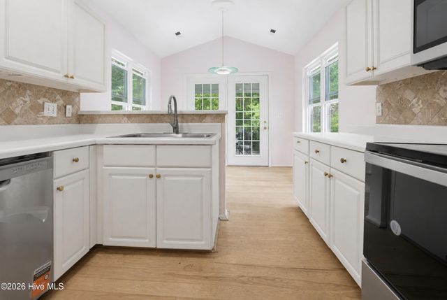 6306 Iverstone Court, Wilmington, NC 28409