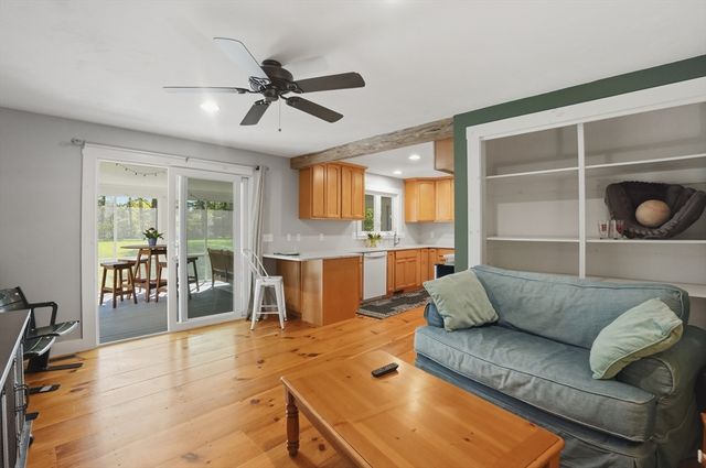 55 Concord St, Holliston, MA 01746
