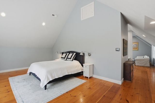 55 Concord St, Holliston, MA 01746