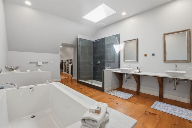 55 Concord St, Holliston, MA 01746