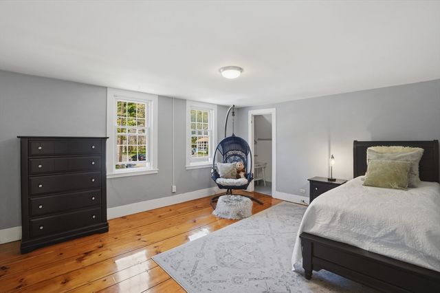 55 Concord St, Holliston, MA 01746