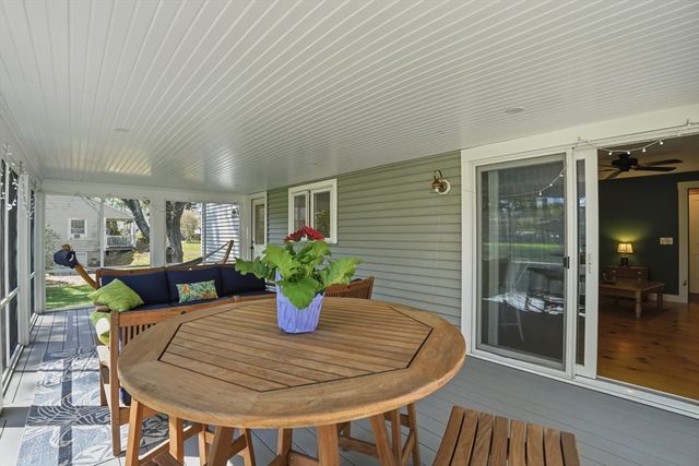 55 Concord St, Holliston, MA 01746