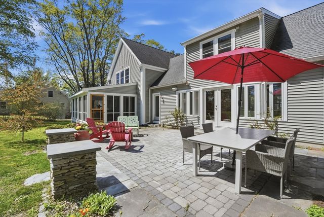 55 Concord St, Holliston, MA 01746