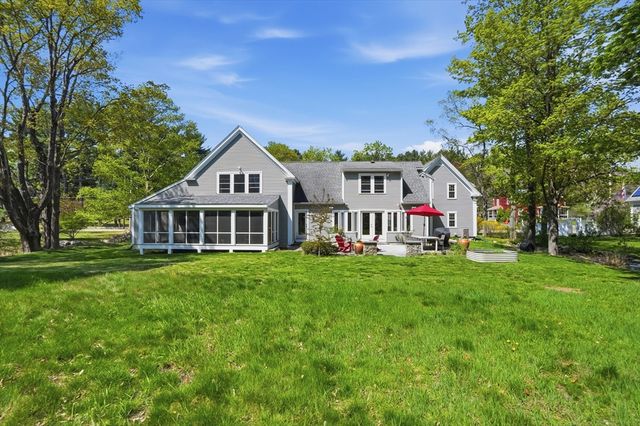 55 Concord St, Holliston, MA 01746
