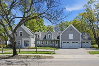 55 Concord St, Holliston, MA 01746