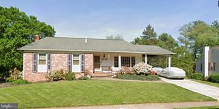 8320 BRIAR CREEK DR, Annandale, VA 22003
