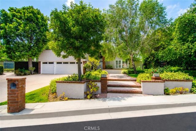 3861 Braewood Court, Tarzana, CA 91356