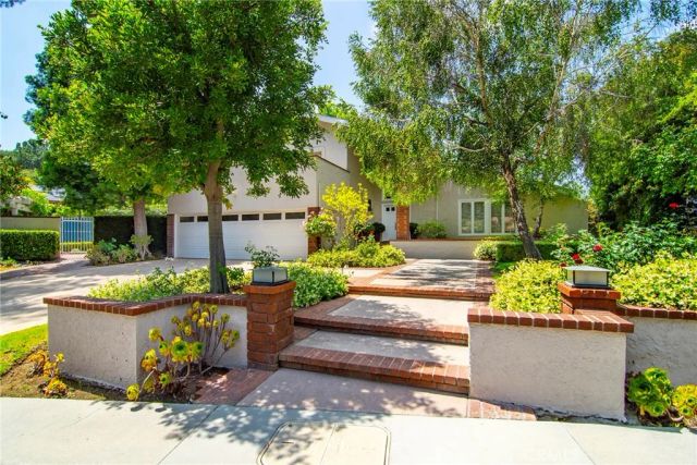 3861 Braewood Court, Tarzana, CA 91356