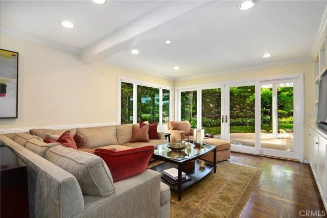 3861 Braewood Court, Tarzana, CA 91356