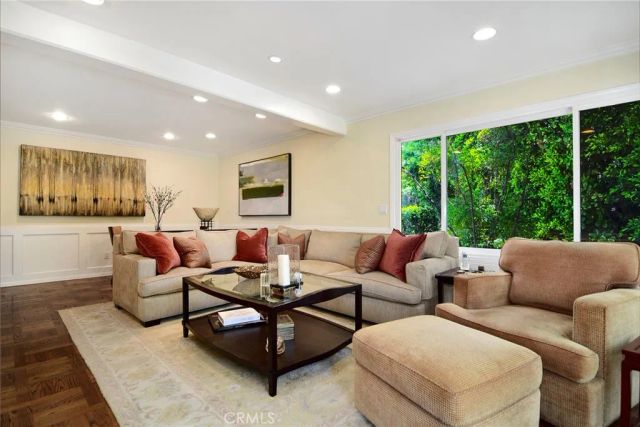 3861 Braewood Court, Tarzana, CA 91356