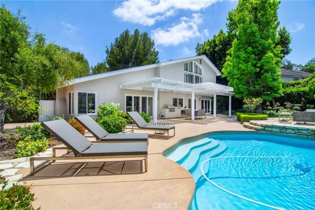 3861 Braewood Court, Tarzana, CA 91356