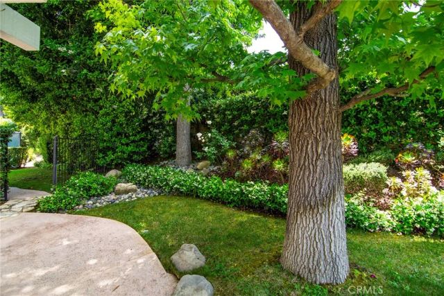 3861 Braewood Court, Tarzana, CA 91356