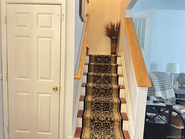 118 Kettles Lane, Medford, NY 11763