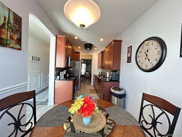 118 Kettles Lane, Medford, NY 11763