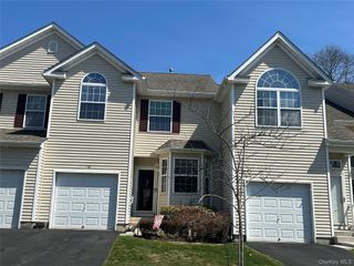 118 Kettles Lane, Medford, NY 11763
