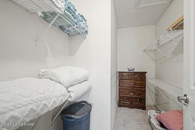 412 Buckman Station Ct, Simpsonville, KY 40067