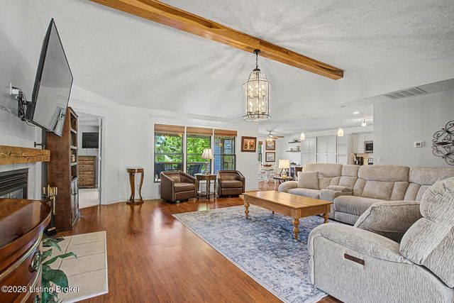 412 Buckman Station Ct, Simpsonville, KY 40067