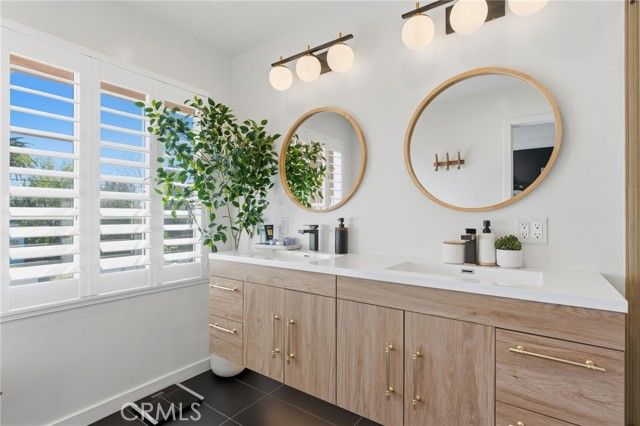 7321 Vassar, Canoga Park (los Angeles), CA 91303