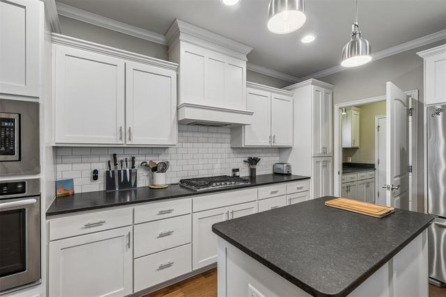 10227 Kingston Way, Oklahoma City, OK 73120