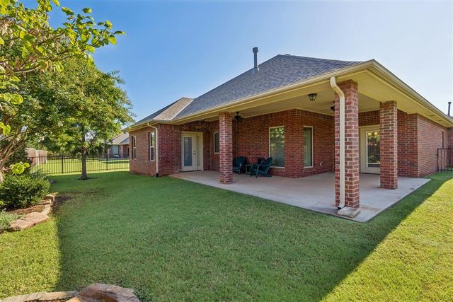 10227 Kingston Way, Oklahoma City, OK 73120
