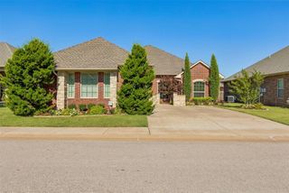 10227 Kingston Way, Oklahoma City, OK 73120