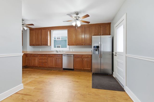 904 Lawrence St, Old Hickory, TN 37138