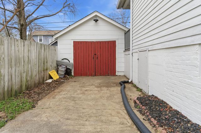 904 Lawrence St, Old Hickory, TN 37138