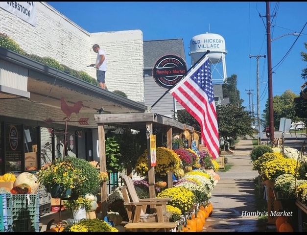 904 Lawrence St, Old Hickory, TN 37138