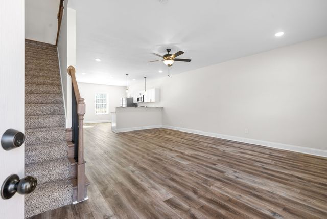 500 Peachers Mill Rd Unit A4, Clarksville, TN 37042