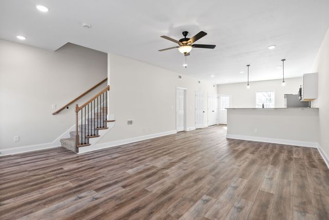 500 Peachers Mill Rd Unit A4, Clarksville, TN 37042