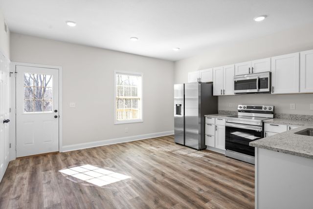 500 Peachers Mill Rd Unit A4, Clarksville, TN 37042