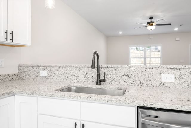 500 Peachers Mill Rd Unit A4, Clarksville, TN 37042