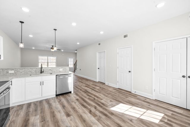 500 Peachers Mill Rd Unit A4, Clarksville, TN 37042