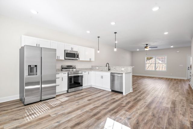 500 Peachers Mill Rd Unit A4, Clarksville, TN 37042