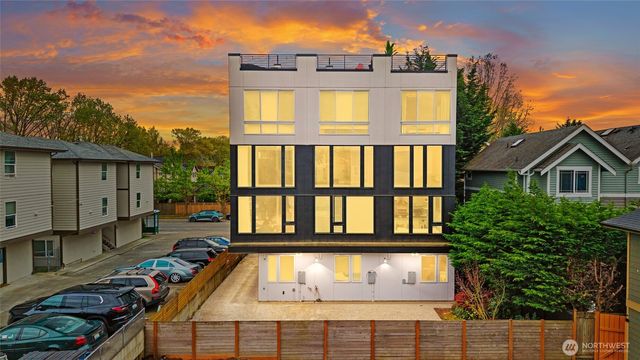 2612 E Yesler Way, Seattle, WA 98122