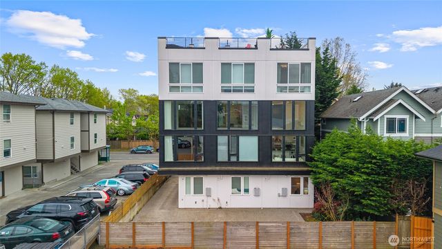 2612 E Yesler Way, Seattle, WA 98122