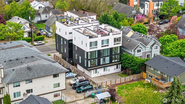 2612 E Yesler Way, Seattle, WA 98122