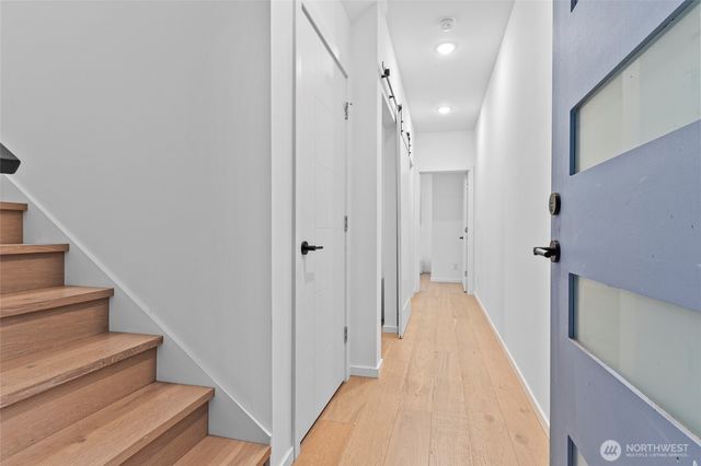 2612 E Yesler Way, Seattle, WA 98122