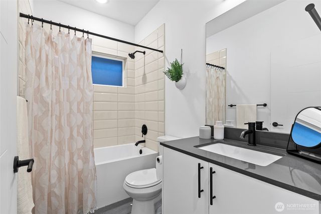 2612 E Yesler Way, Seattle, WA 98122