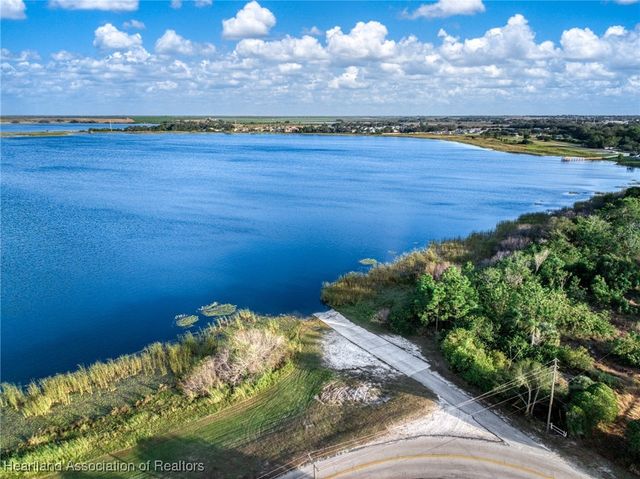 2806 Palo Verde Drive, Avon Park, FL 33825