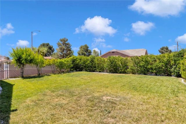 13935 Apple Creek, Victorville, CA 92395