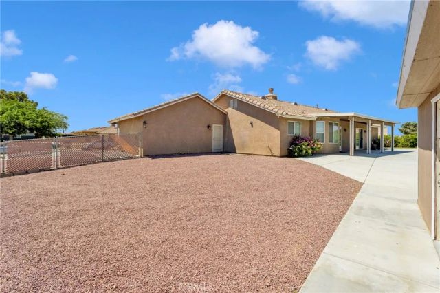 13935 Apple Creek, Victorville, CA 92395