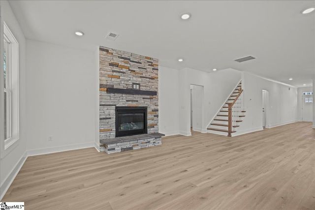 6 Pelham Crossing Drive, Greenville, SC 29615