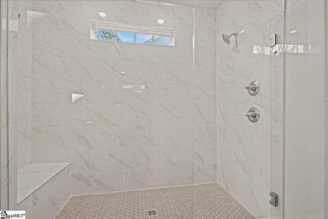 6 Pelham Crossing Drive, Greenville, SC 29615