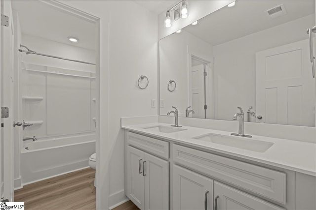 6 Pelham Crossing Drive, Greenville, SC 29615