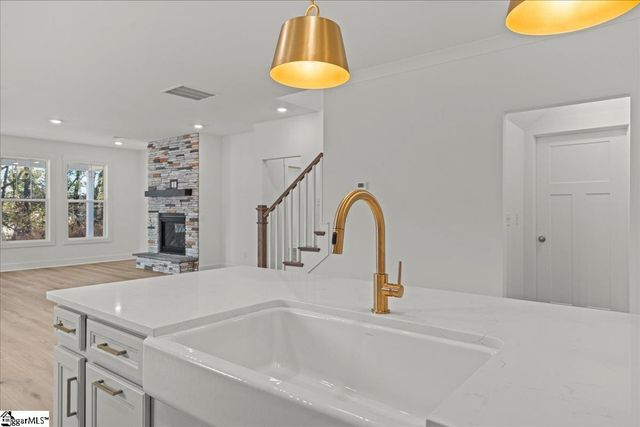 6 Pelham Crossing Drive, Greenville, SC 29615