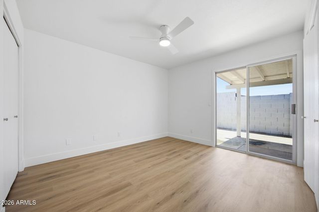 957 W Emerald Circle, Mesa, AZ 85210