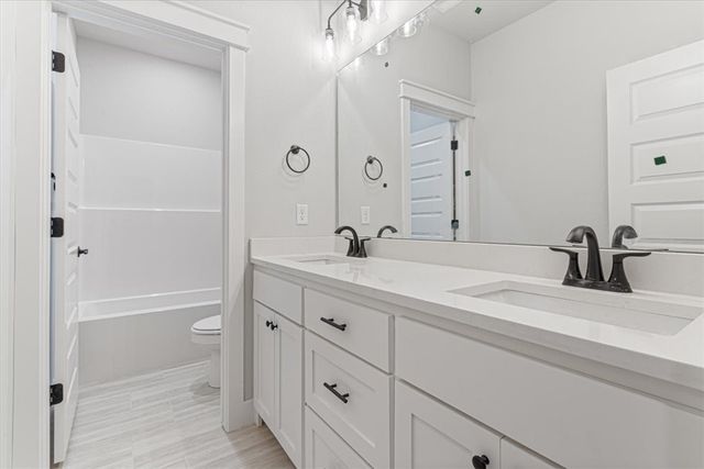 7 McGinnis Lane, Bella Vista, AR 72715